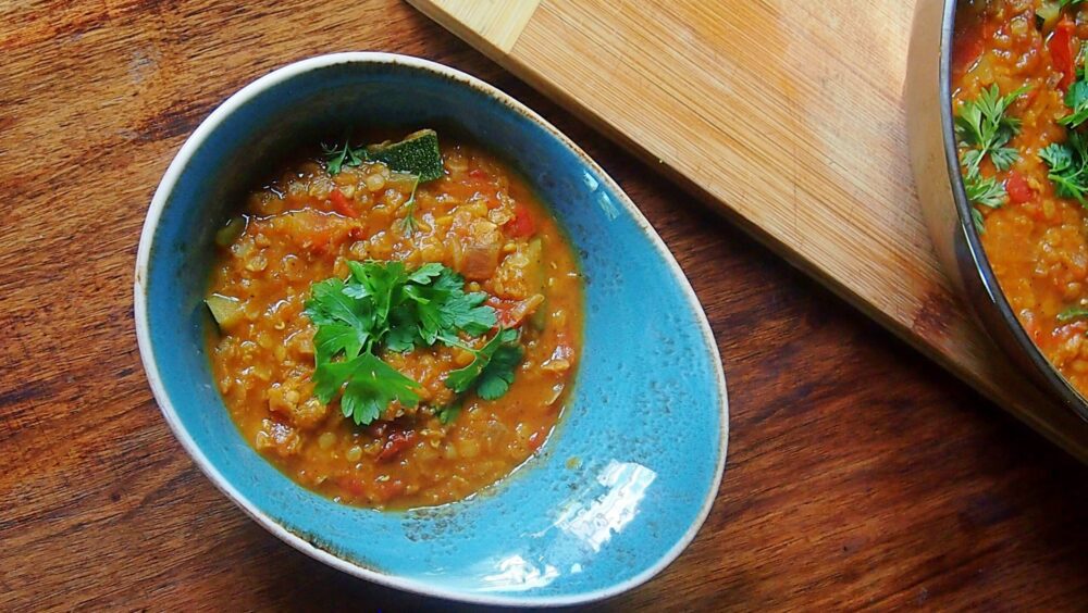 curry z cukinią i pomidorami